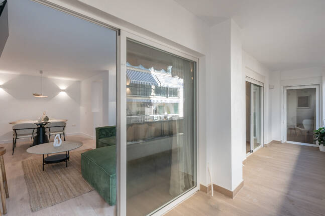 Modern Apartment with Private Balcony in Marbella’s Vibrant Centre