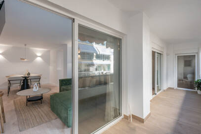 Modern Apartment with Private Balcony in Marbella’s Vibrant Centre