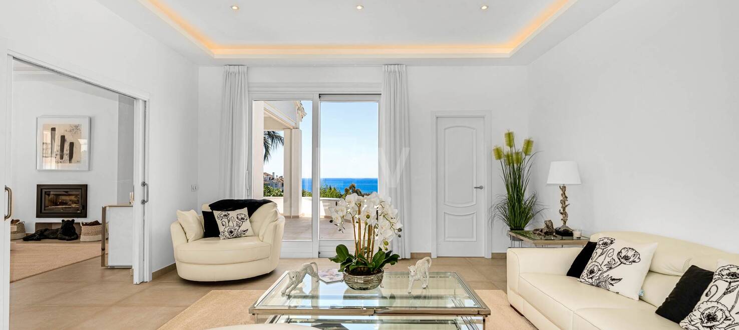 Atemberaubende Villa mit fantastischem Meerblick