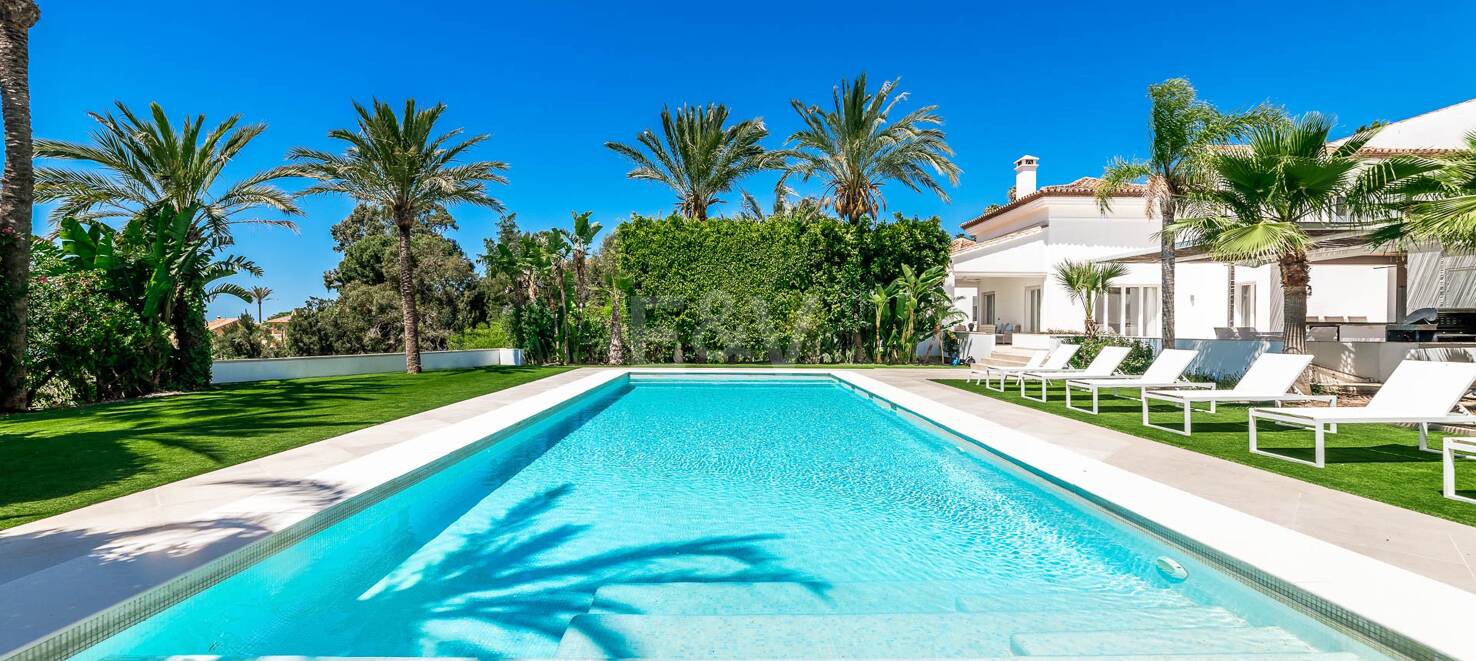 Atemberaubende Villa mit fantastischem Meerblick