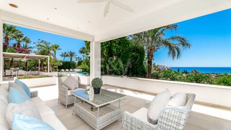 Stunning Villa with Amazing Sea Views