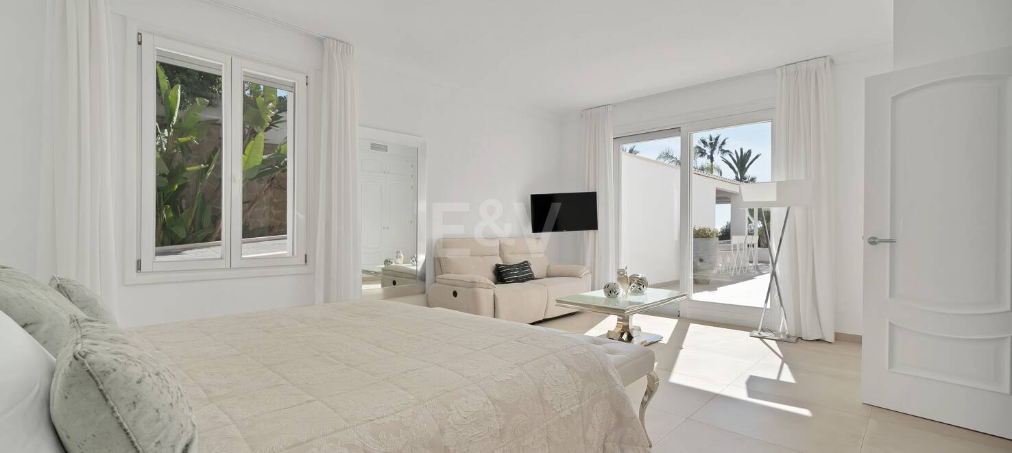 Atemberaubende Villa mit fantastischem Meerblick