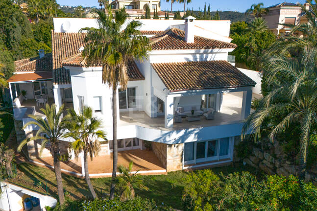 Impresionante villa con vistas al mar