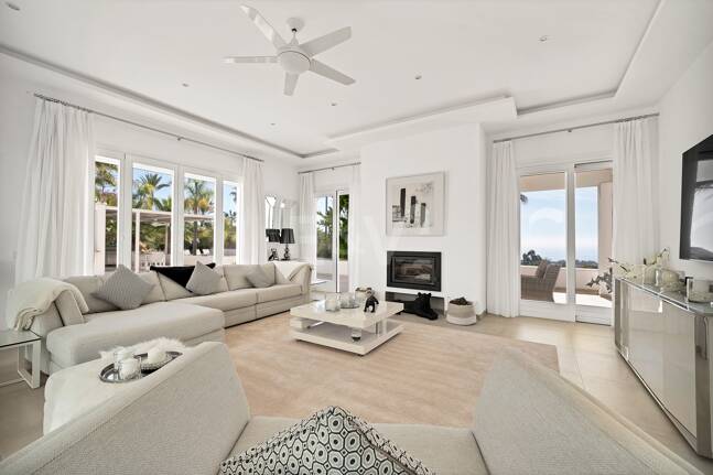 Impresionante villa con vistas al mar