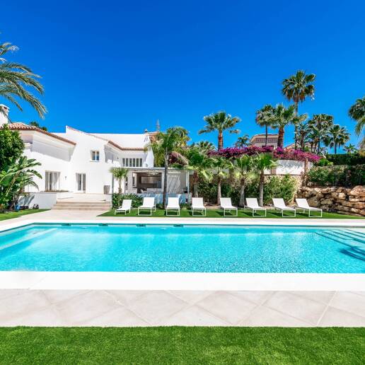 Atemberaubende Villa mit fantastischem Meerblick
