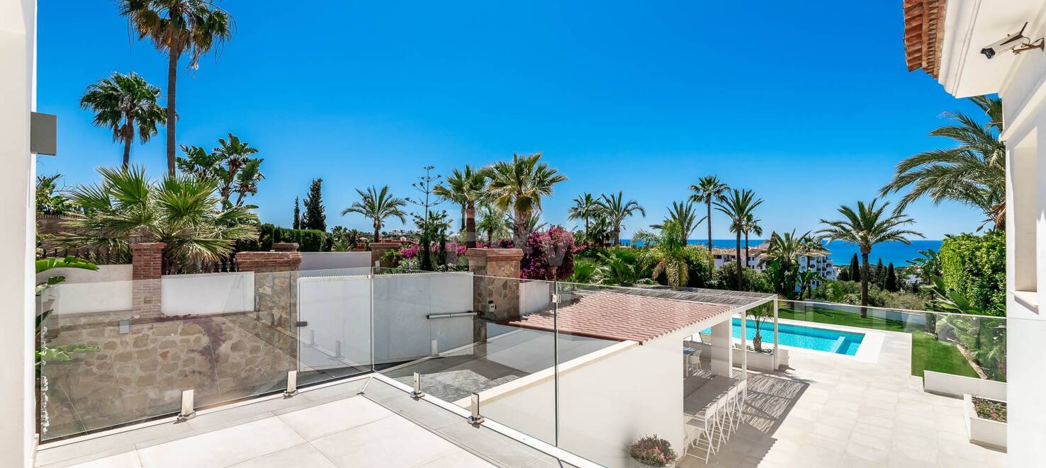 Atemberaubende Villa mit fantastischem Meerblick