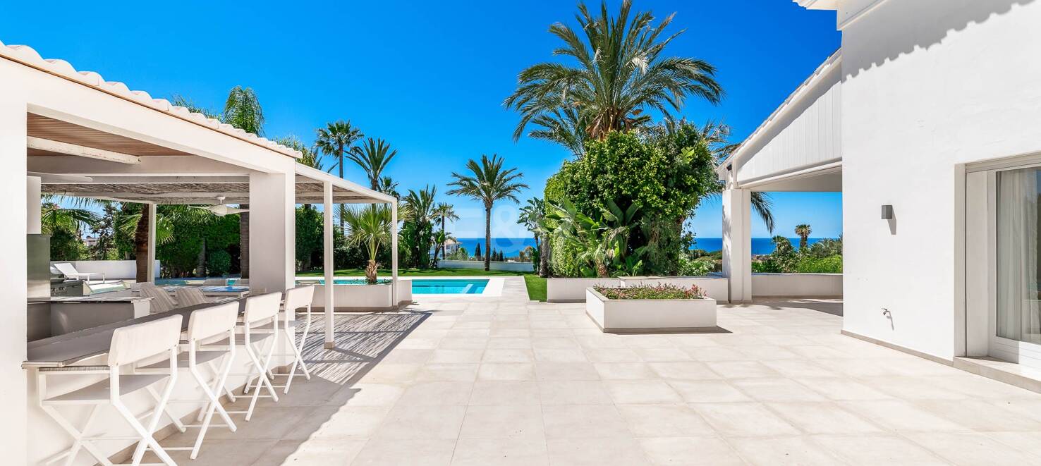 Atemberaubende Villa mit fantastischem Meerblick