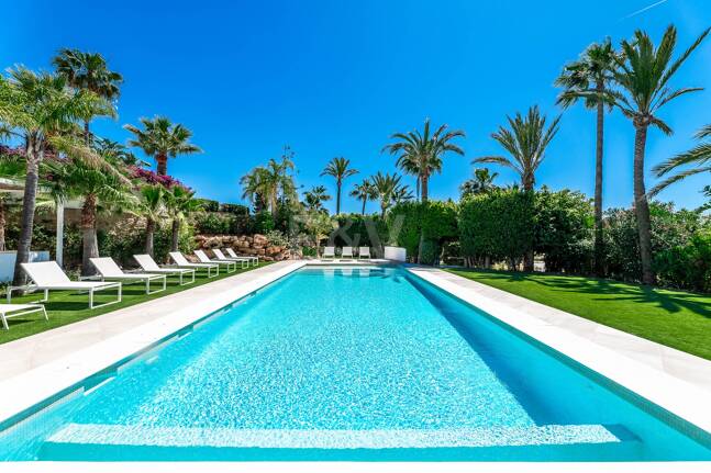 Impresionante villa con vistas al mar