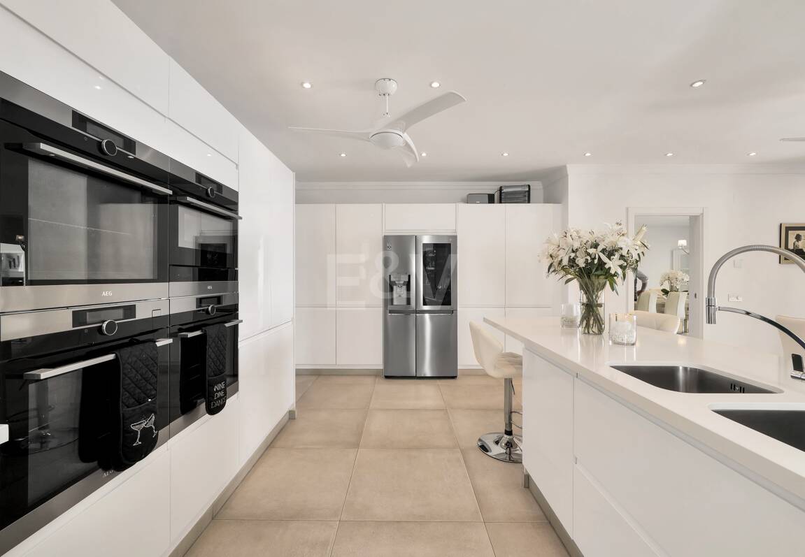 Impresionante villa con vistas al mar