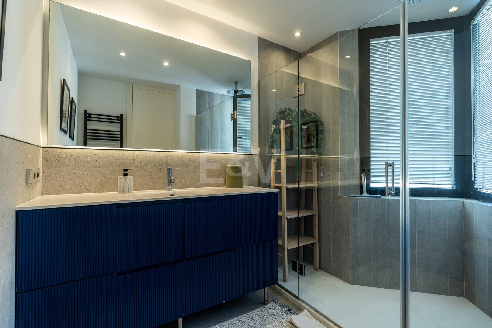 Penthouse mit Meerblick nur wenige Schritte vom Strand entfernt