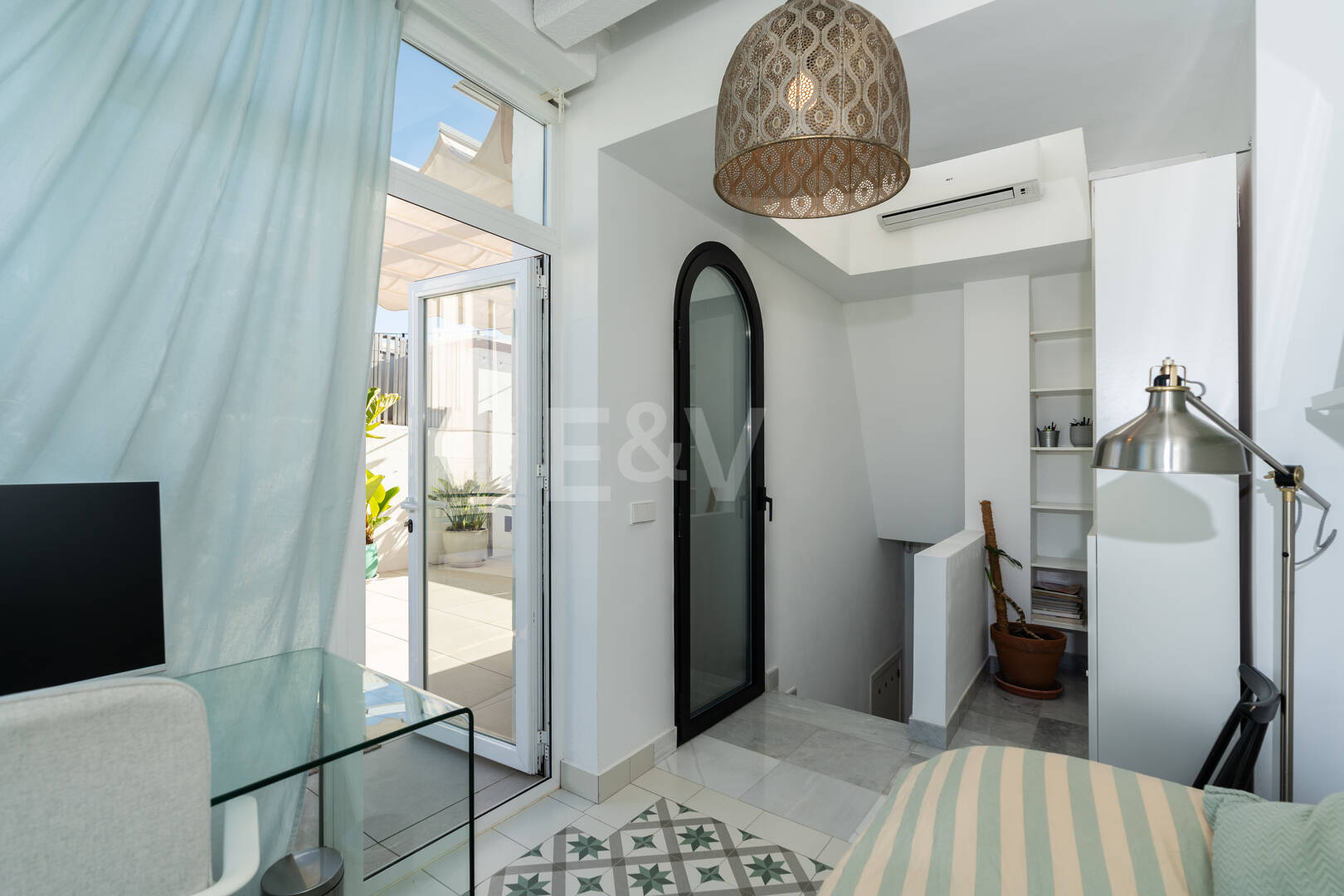 Penthouse with Sea Views Steps From the Beach