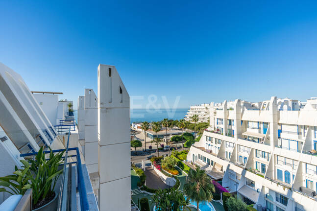 Penthouse with Sea Views Steps From the Beach