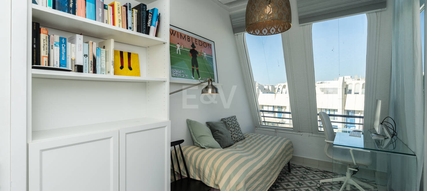 Penthouse med havet Visningar steg från stranden