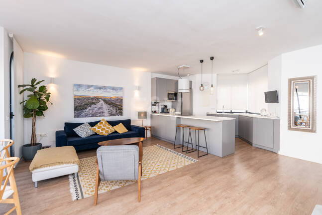 Penthouse with Sea Views Steps From the Beach