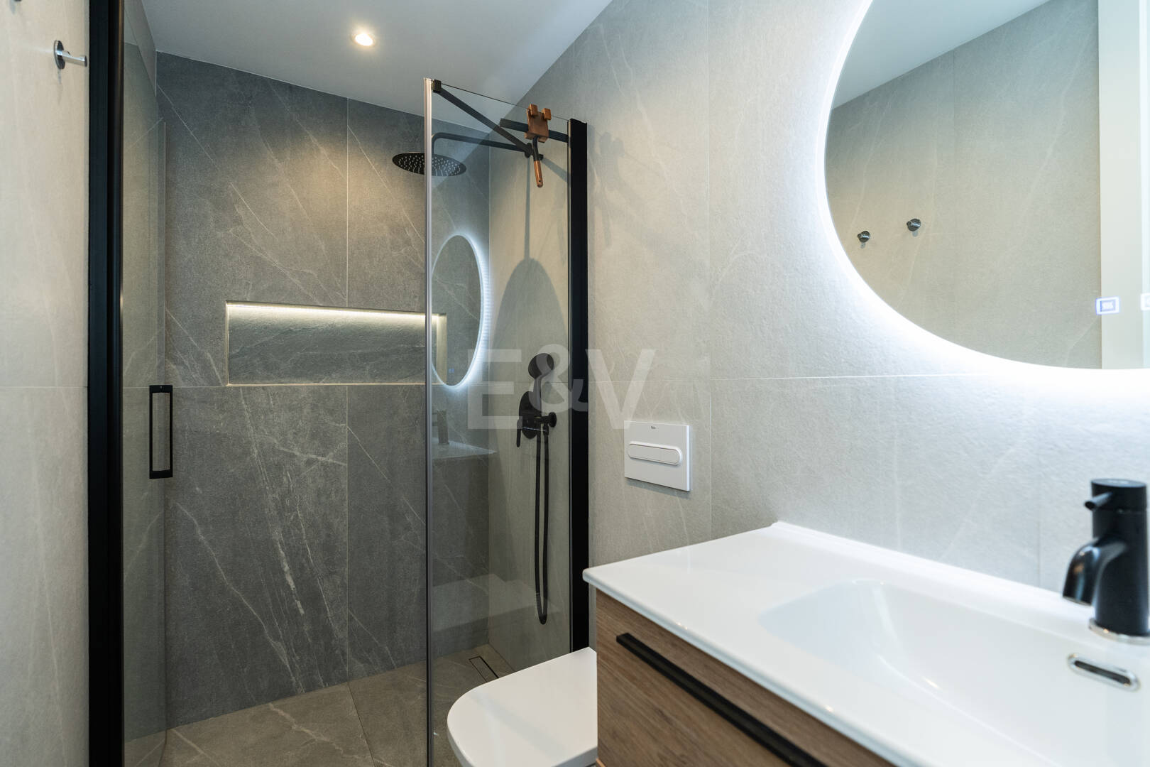 Penthouse mit Meerblick nur wenige Schritte vom Strand entfernt