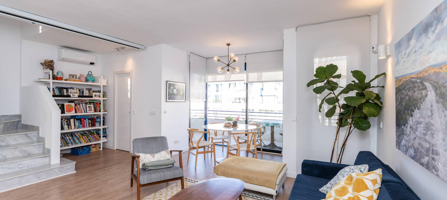 Penthouse med havet Visningar steg från stranden