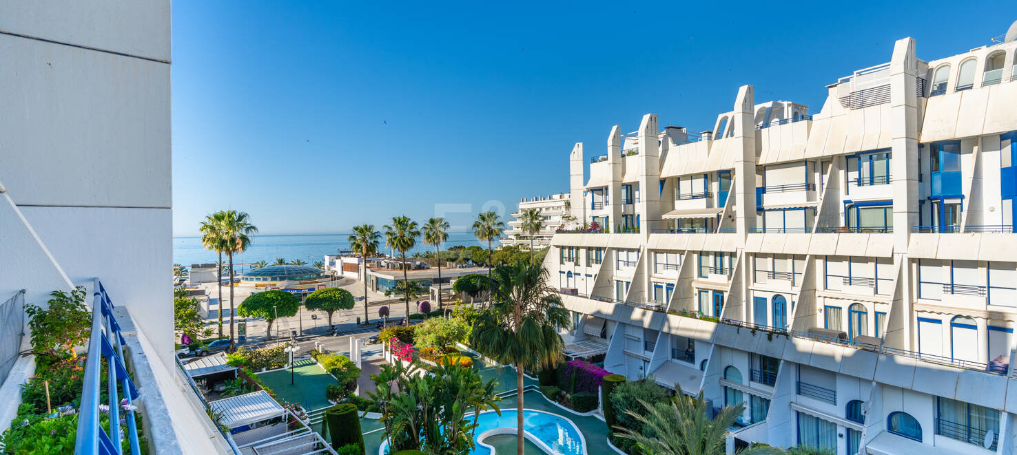 Penthouse med havet Visningar steg från stranden