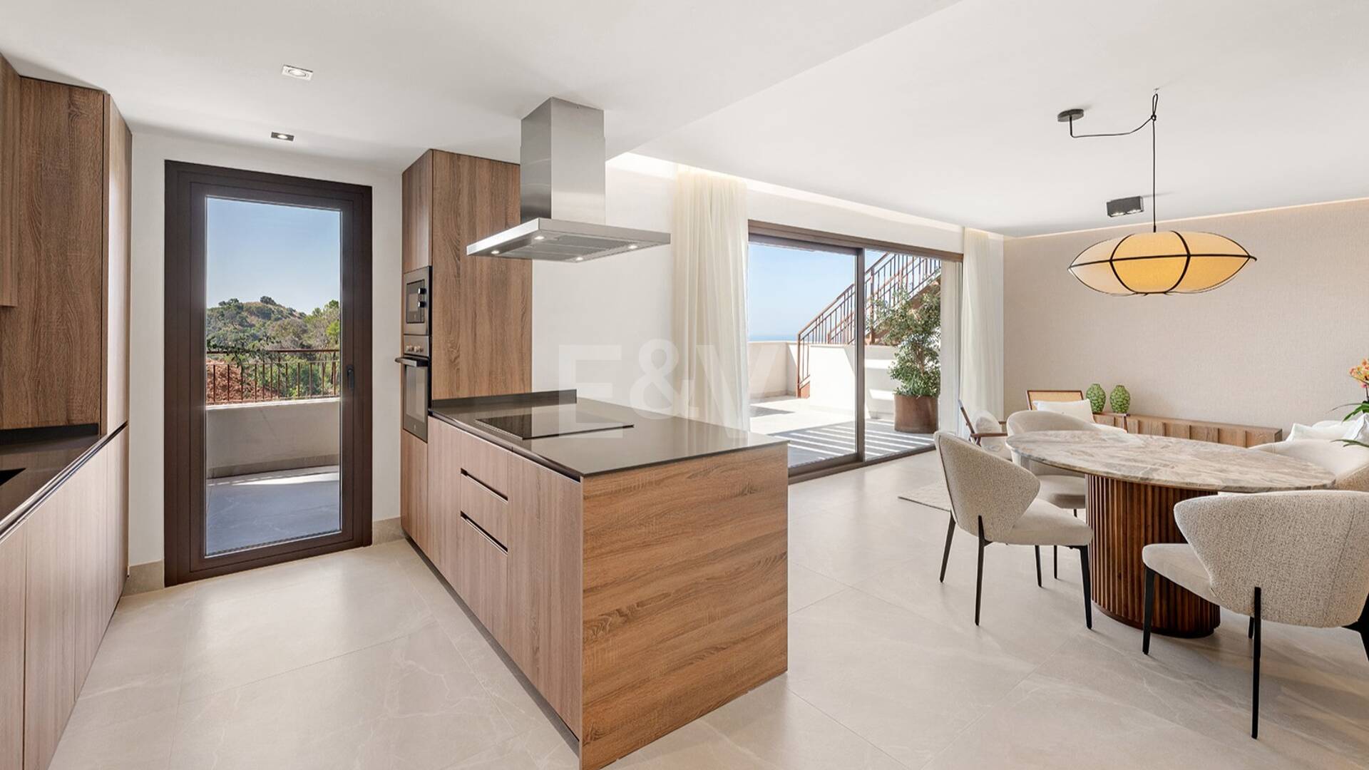 Penthouse Duplex moderne avec vue imprenable et toit Solarium