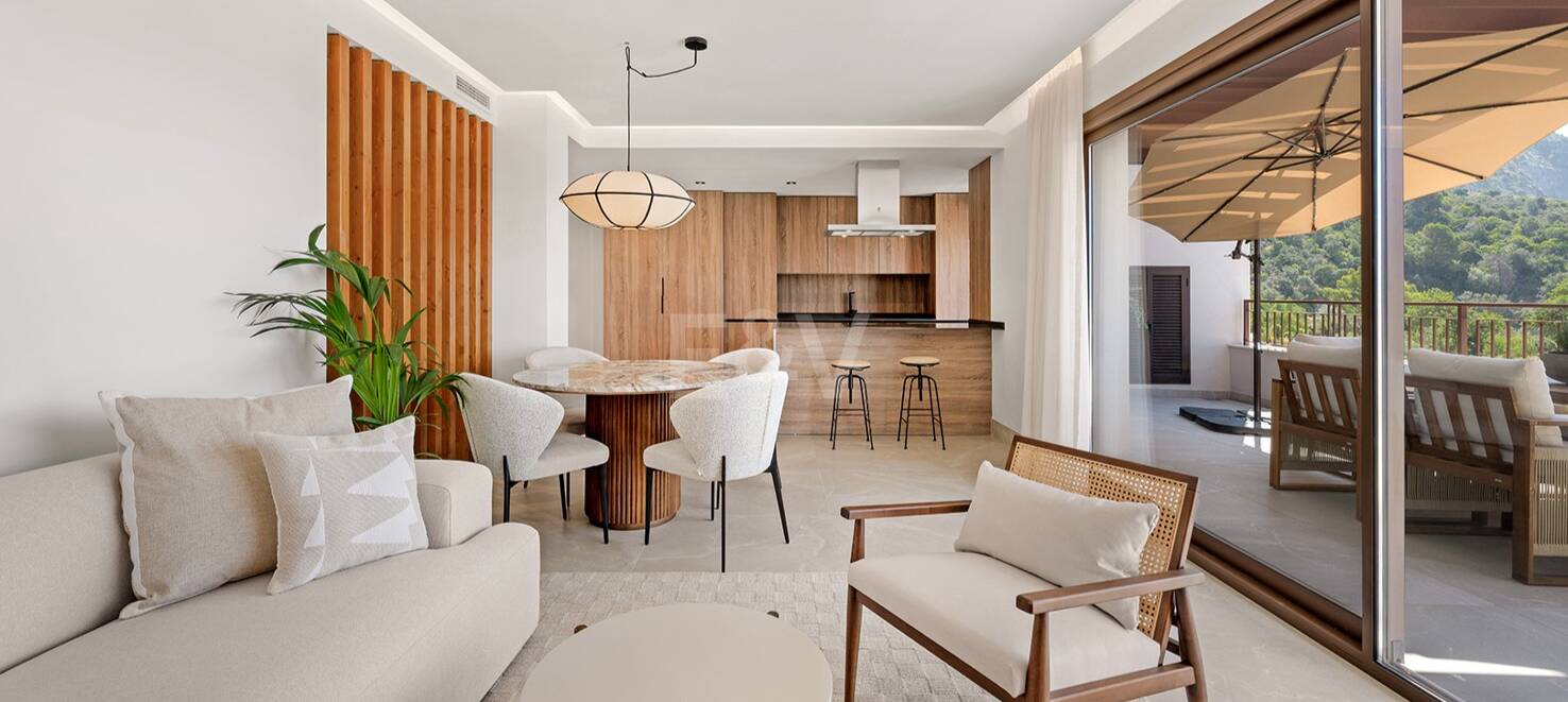 Apartamento moderno con solárium en la azotea en Cerros del Lago