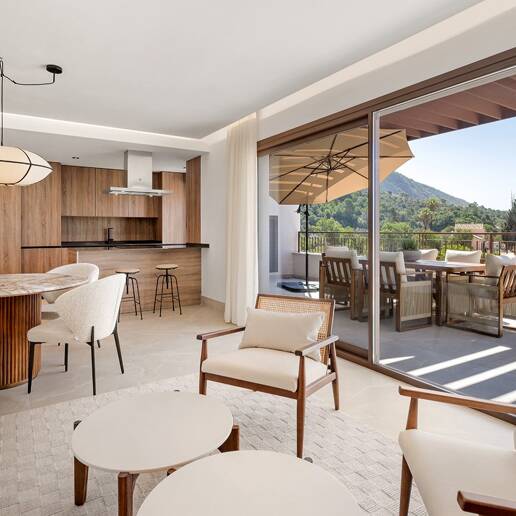 Apartamento moderno con solárium en la azotea en Cerros del Lago