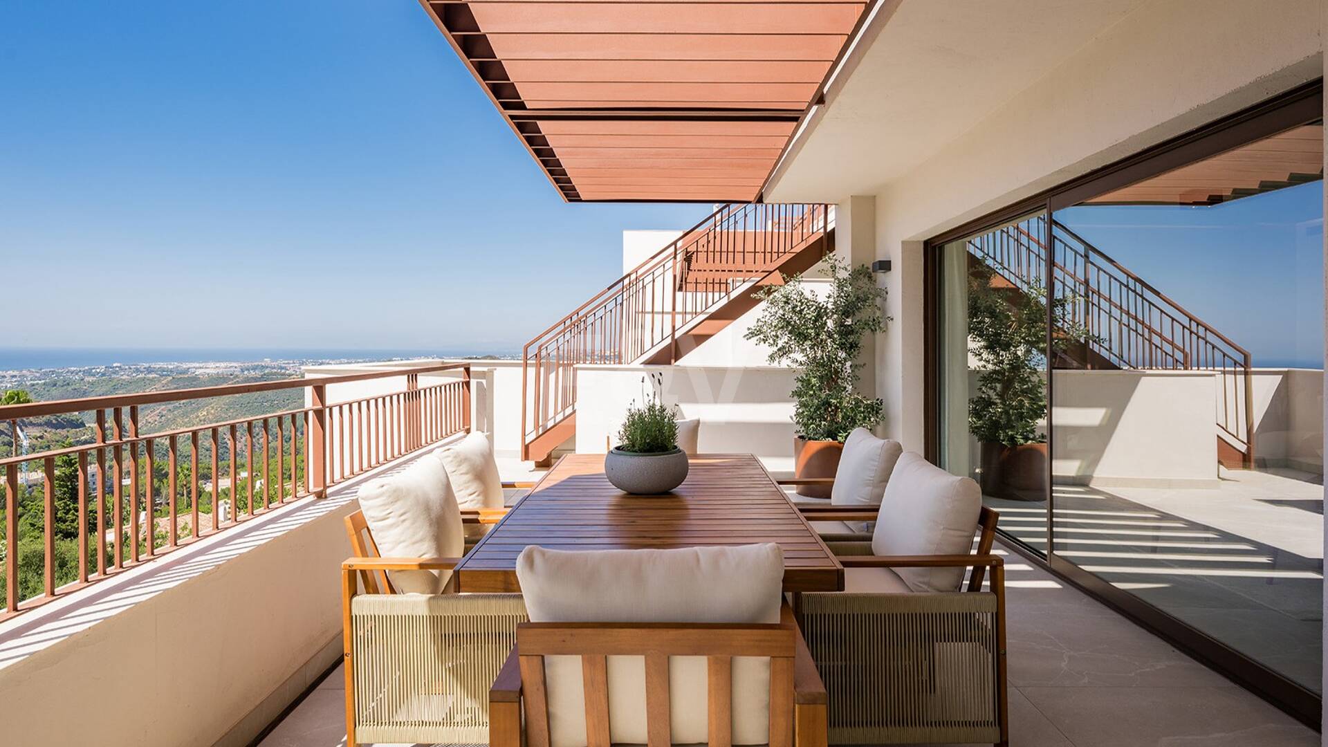 Penthouse Duplex moderne avec vue imprenable et toit Solarium