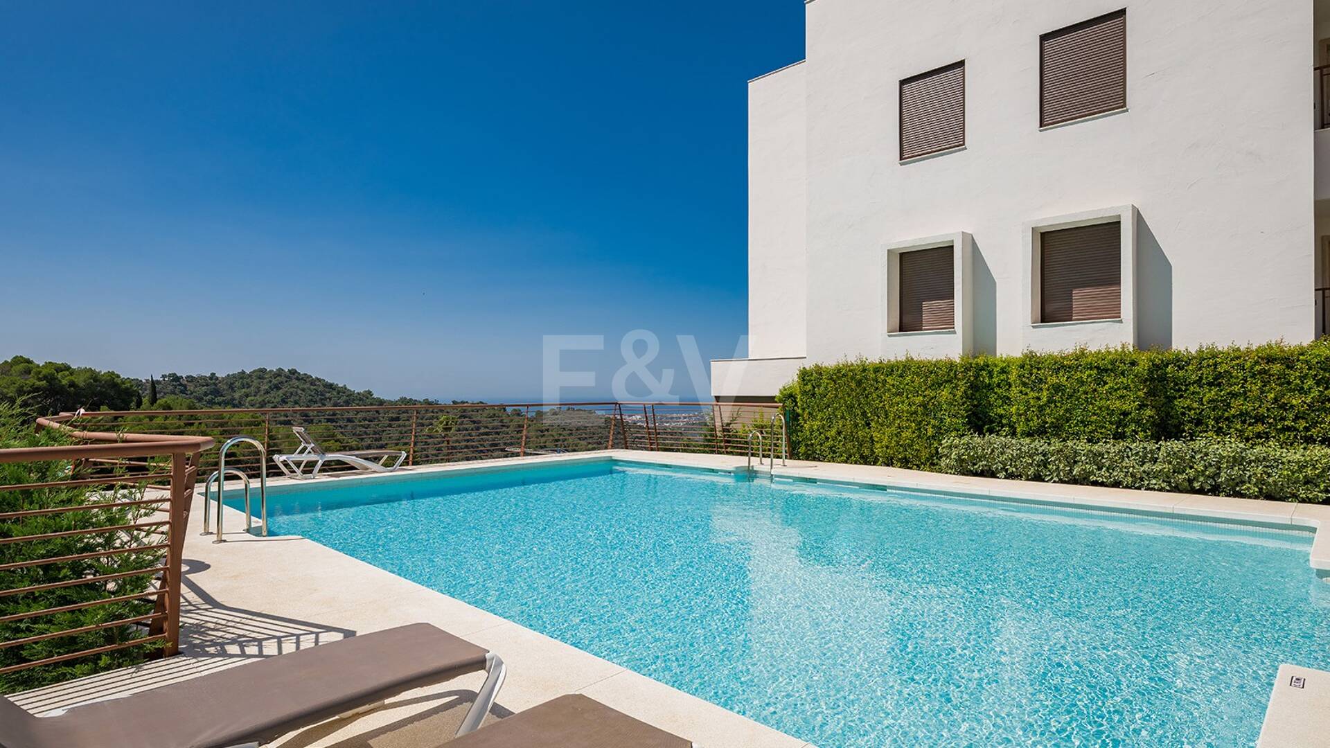 Penthouse Duplex moderne avec vue imprenable et toit Solarium