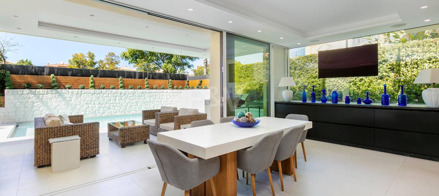 Frontline Golf Villa in a Prestigious Gated Community in Guadalmina