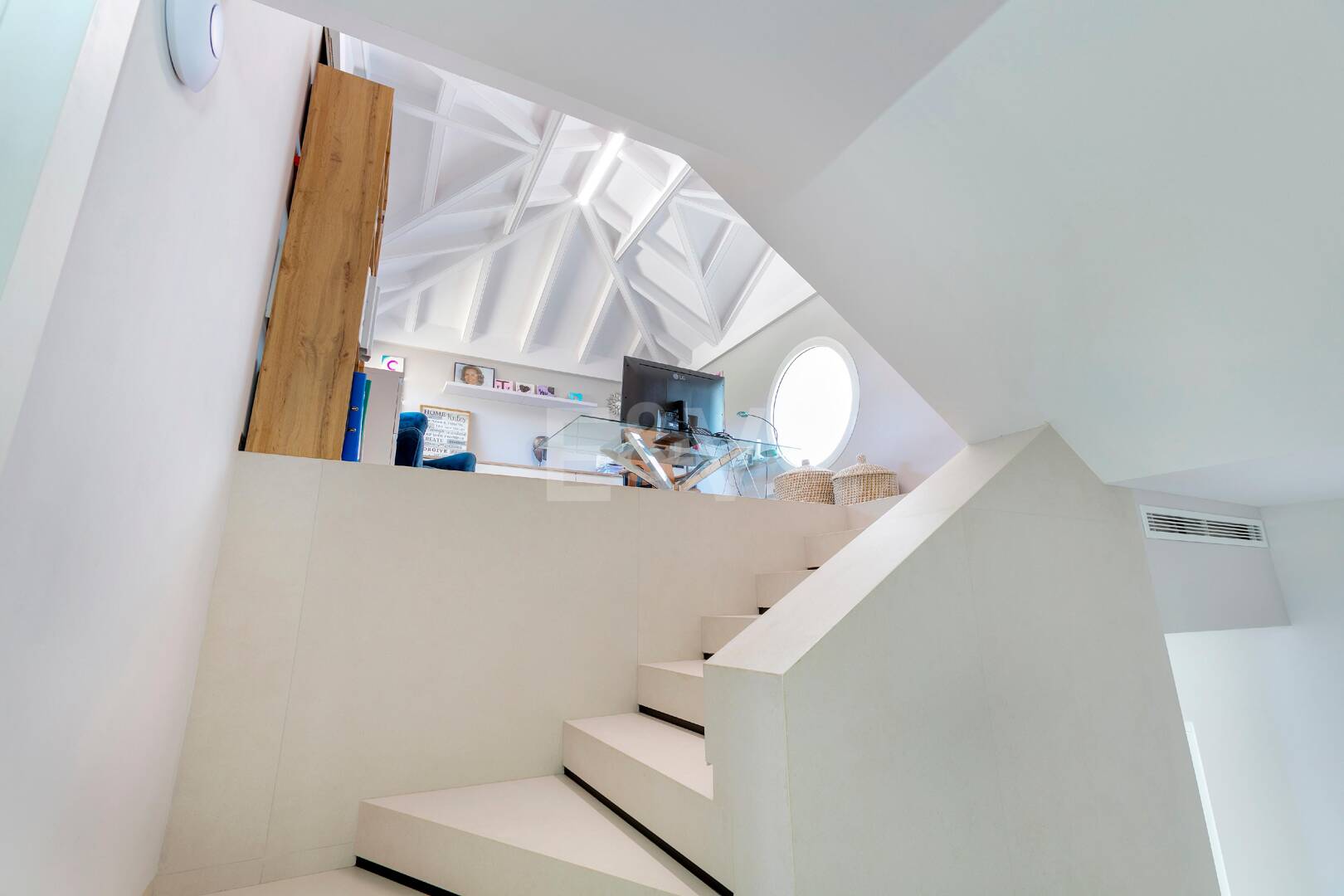 Frontline Golf Villa w Prestirial Gated Community w Guadalminie