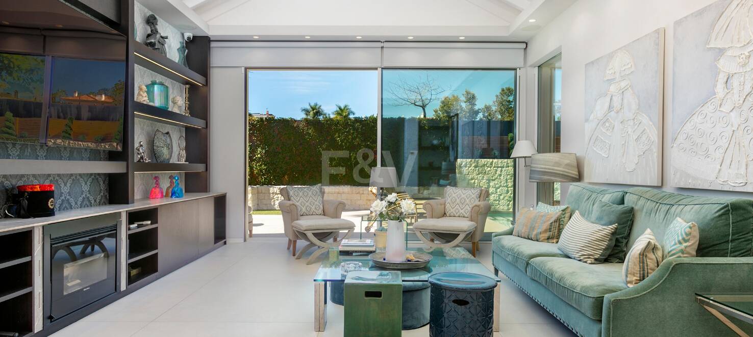 Frontline Golf Villa in a Prestigious Gated Community in Guadalmina