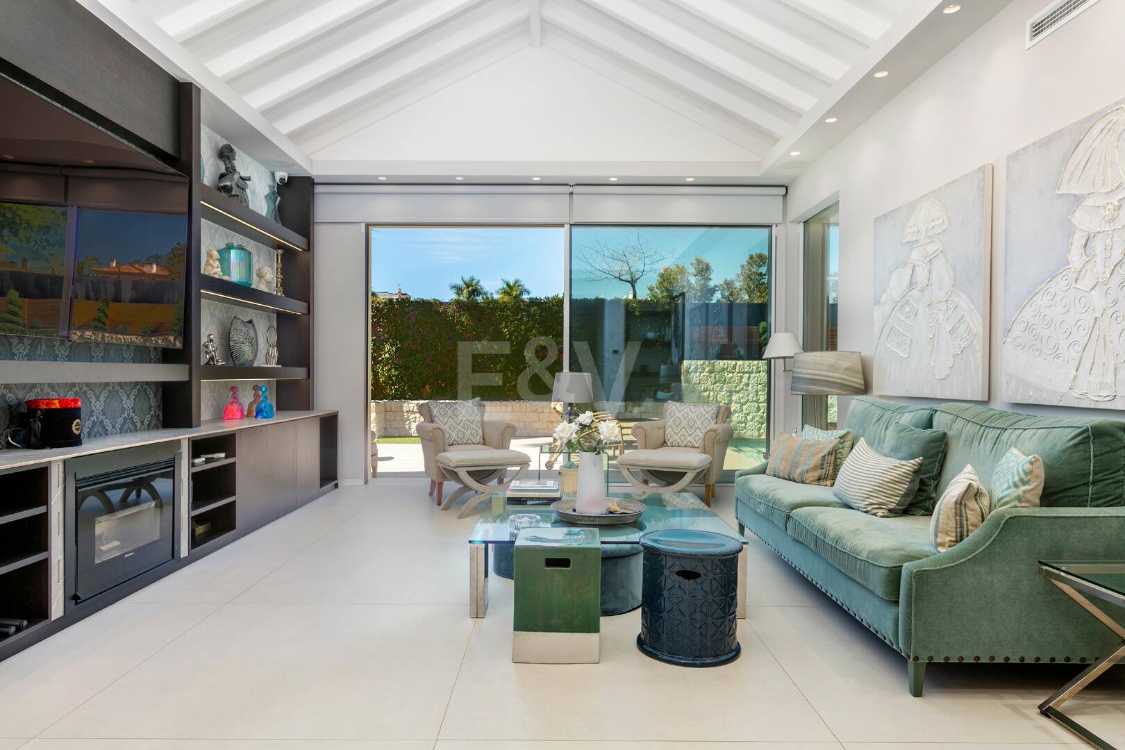 Golf-Front-Villa in einer exklusiven Wohnanlage in Guadalmina