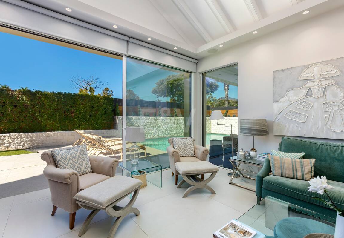 Frontline Golf Villa w Prestirial Gated Community w Guadalminie