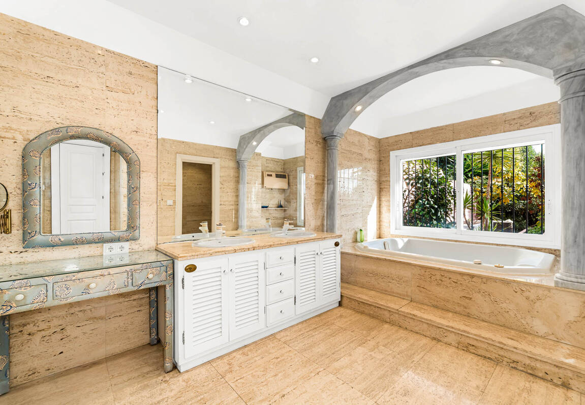 Elegancka półoddzielna willa w La Quinta, w pobliżu Marbelli i Top Golf Courses