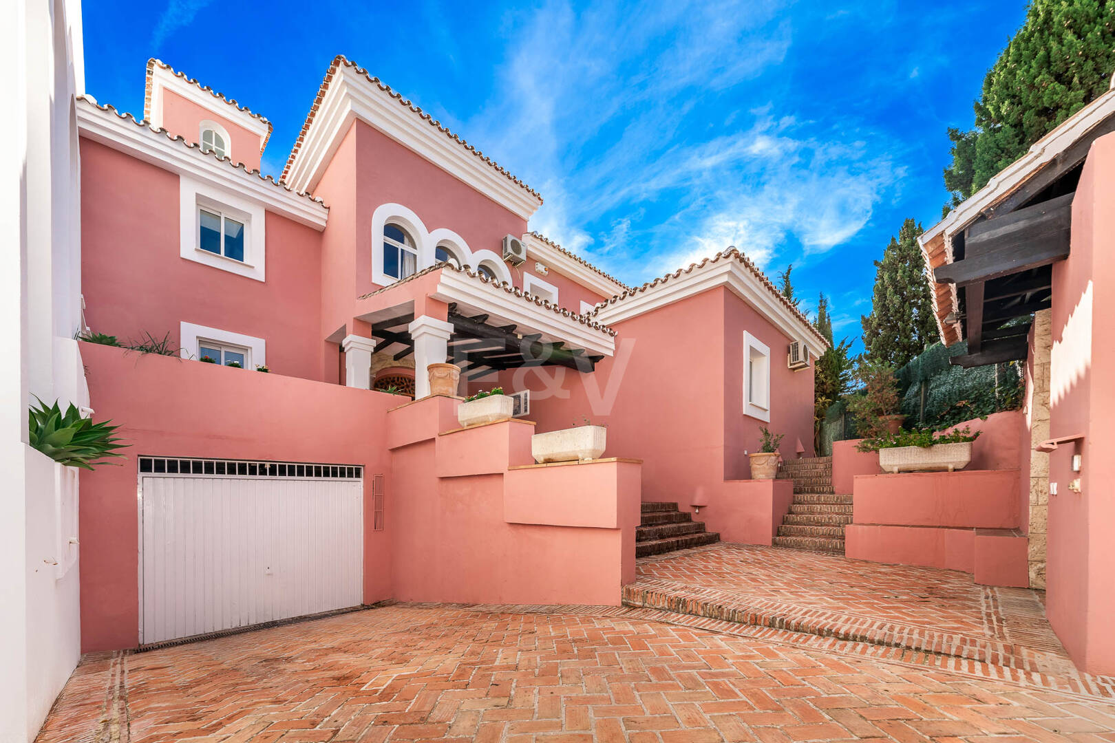 Elegancka półoddzielna willa w La Quinta, w pobliżu Marbelli i Top Golf Courses