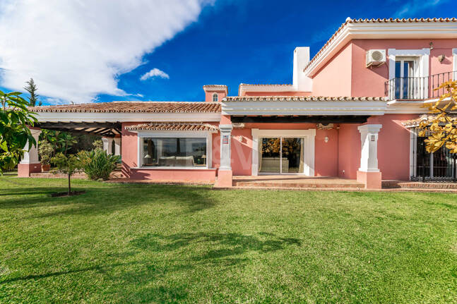 Elegancka półoddzielna willa w La Quinta, w pobliżu Marbelli i Top Golf Courses