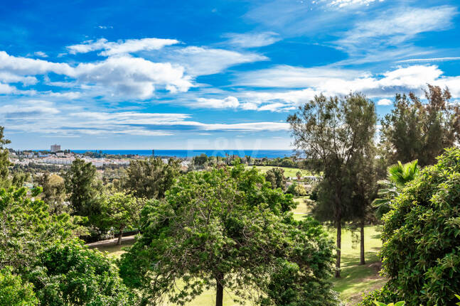 Elegancka półoddzielna willa w La Quinta, w pobliżu Marbelli i Top Golf Courses