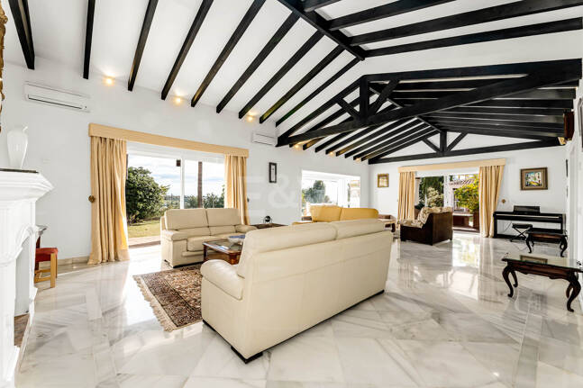 Elegancka półoddzielna willa w La Quinta, w pobliżu Marbelli i Top Golf Courses