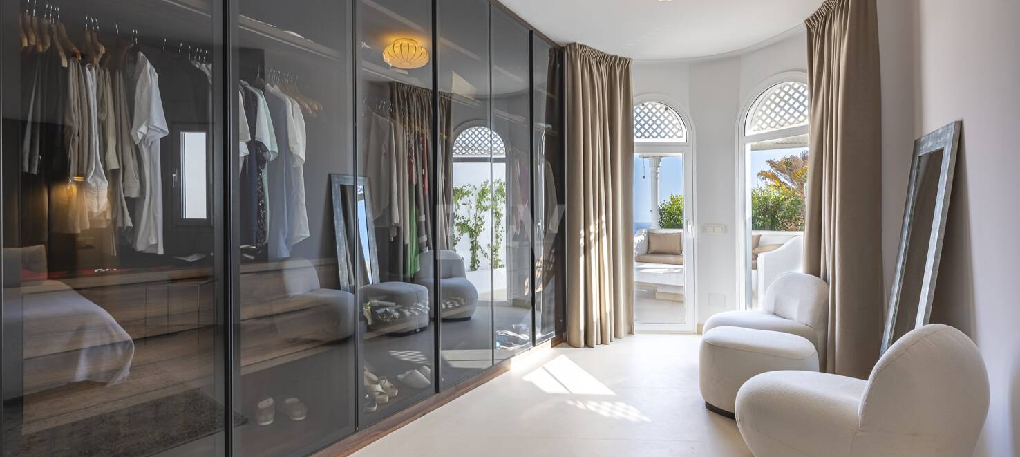 Exceptional Apartment in Jardines Colgantes with Private Swimming Pool and Sea Views