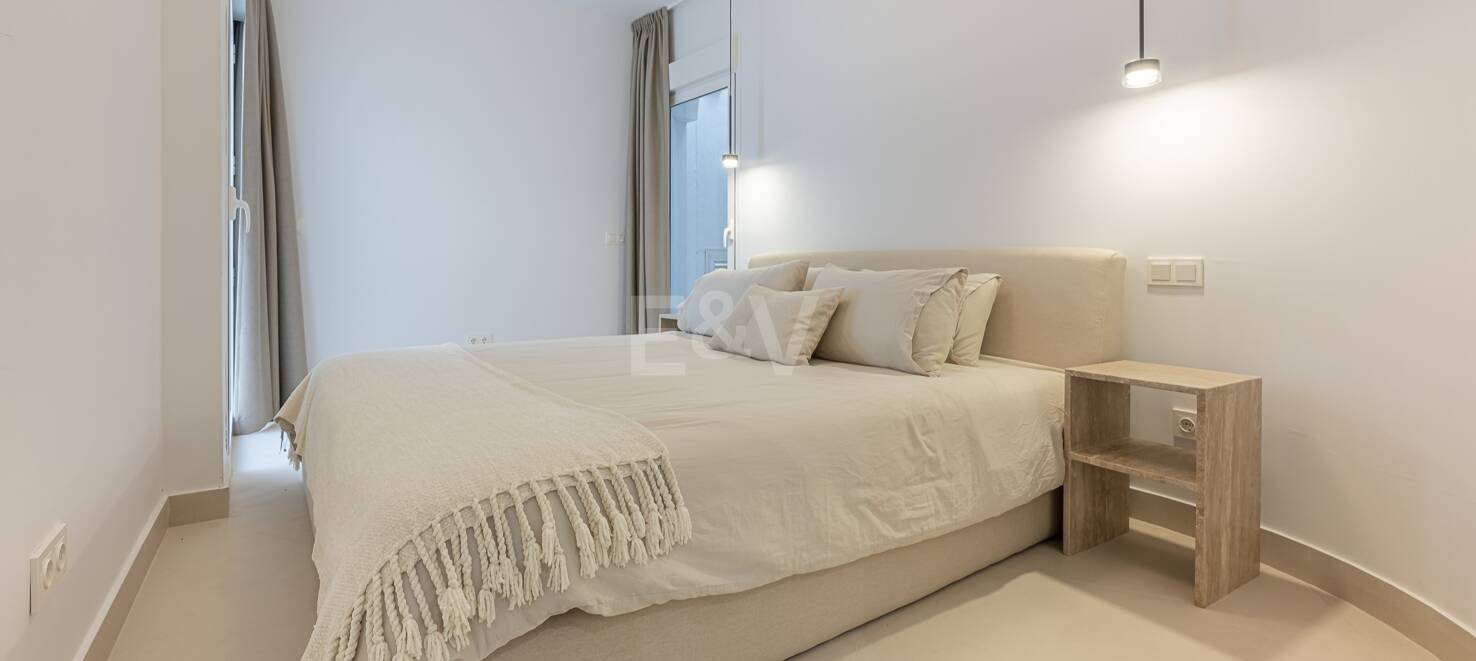 Exceptional Apartment in Jardines Colgantes with Private Swimming Pool and Sea Views
