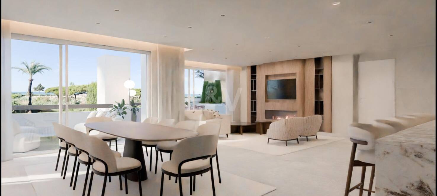 Luxury Beachfront Apartment with Direct Promenade Access in Los Monteros