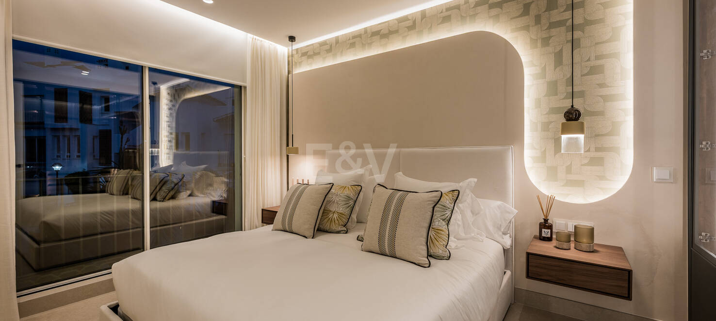Luxury Beachfront Apartment with Direct Promenade Access in Los Monteros