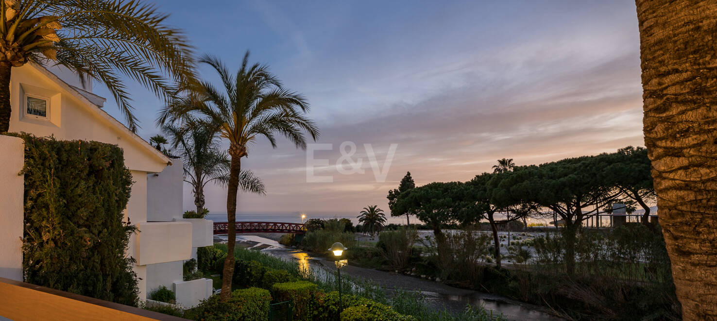 Luxury Beachfront Apartment with Direct Promenade Access in Los Monteros