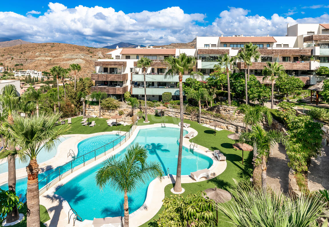 Dachgeschoss mit Privatsphäre, Panoramablick und 24-Stunden-Sicherheit