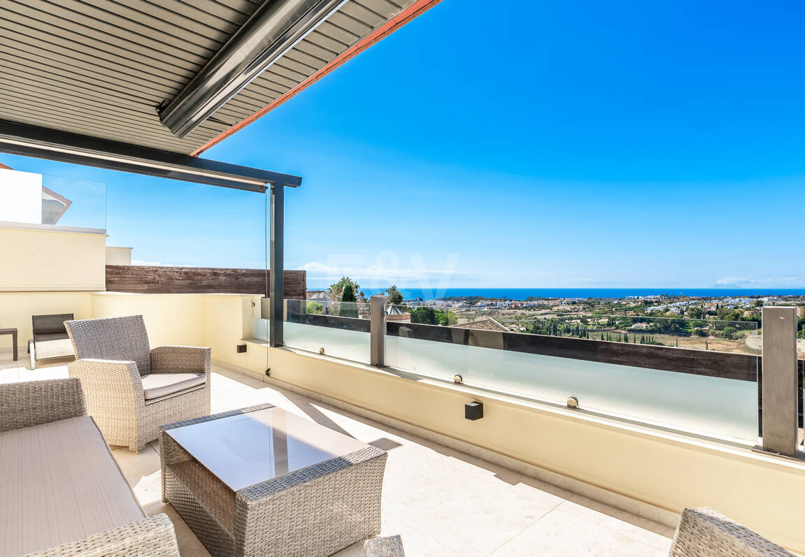 Dachgeschoss mit Privatsphäre, Panoramablick und 24-Stunden-Sicherheit