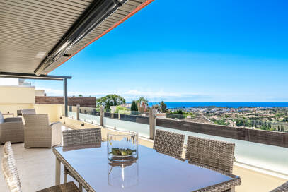 Dachgeschoss mit Privatsphäre, Panoramablick und 24-Stunden-Sicherheit