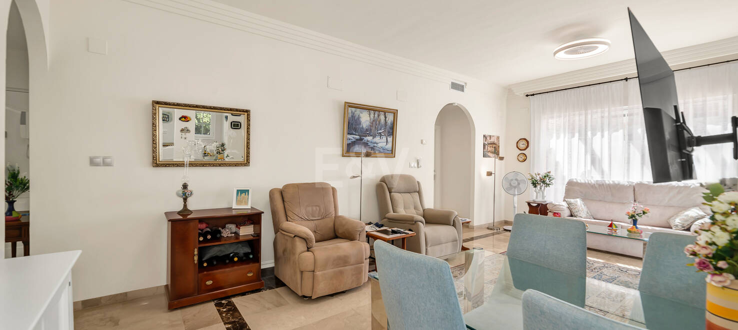 Renovated apartment with large corner terrace
