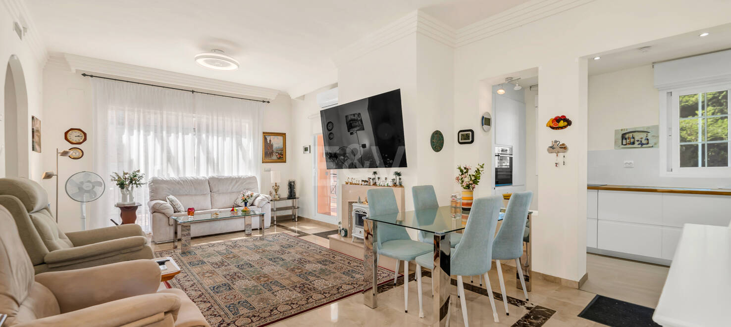 Renovated apartment with large corner terrace