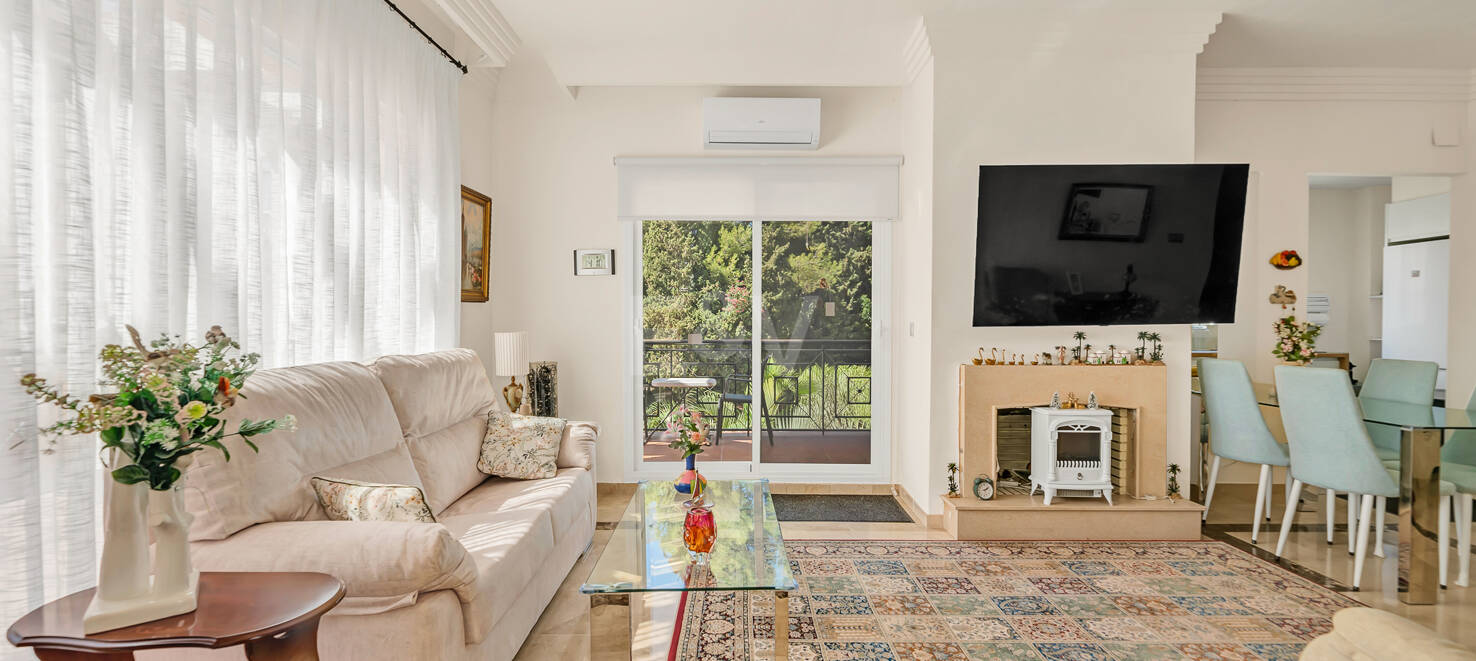Renovated apartment with large corner terrace