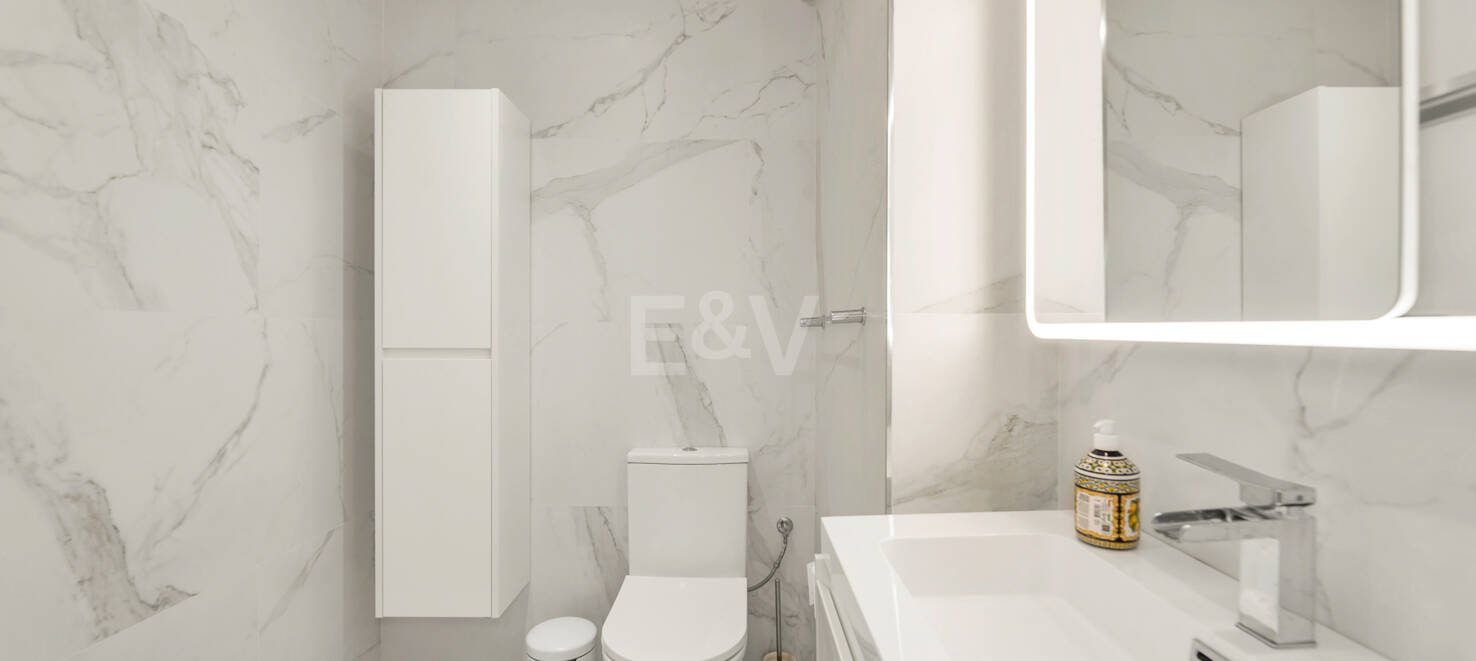 Renovated apartment with large corner terrace