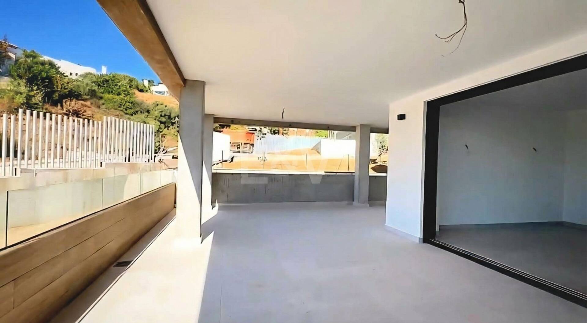 Brand-New Luxury Apartment with Sea Views – Long-Term Rental in Altos de Los Monteros, Marbella East