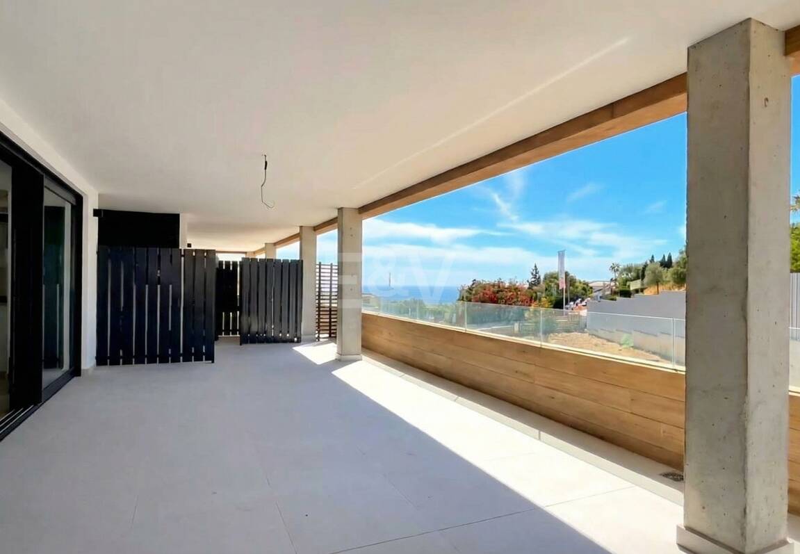 Brand-New Luxury Apartment with Sea Views – Long-Term Rental in Altos de Los Monteros, Marbella East